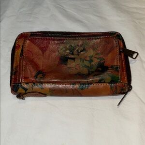 Patricia Nash Floral Multi Pock Zip Wallet EUC